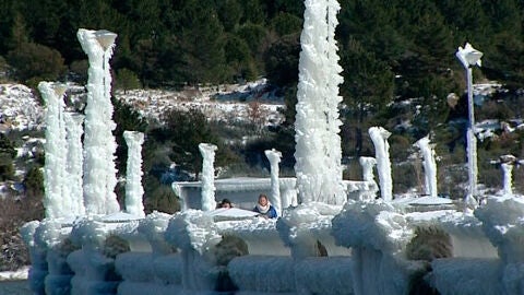 Farolas congeladas en Navacerrada