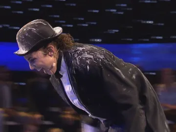 Toni Acosta se transforma en Mr Hyde Toni Acosta se transforma en Mr Hyde