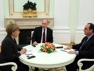 Merkel, Putin y Hollande Merkel, Putin y Hollande
