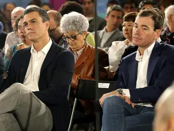 Pedro Sánchez junto a Tomás Gómez Pedro Sánchez junto a Tomás Gómez