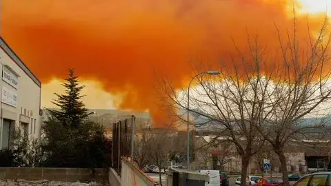 Fotografía de la nube tóxica en Igualada Fotografía de la nube tóxica en Igualada