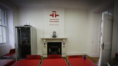 Margallo anuncia el posible cierre del Instituto Cervantes de Gibraltar