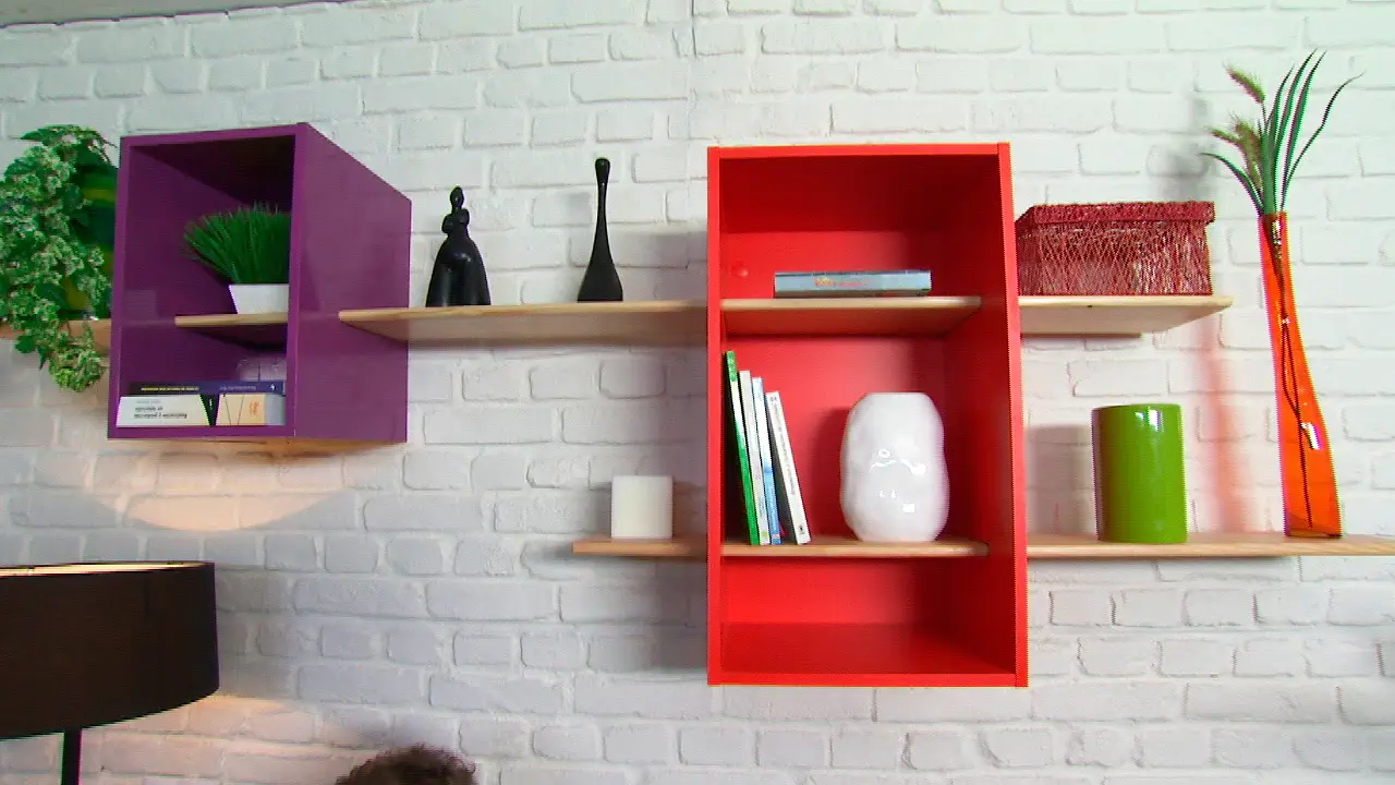 Un cajón con baldas decorativo