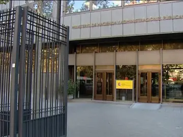 La Agencia Tributaria quiere acabar con el fraude fiscal La Agencia Tributaria quiere acabar con el fraude fiscal