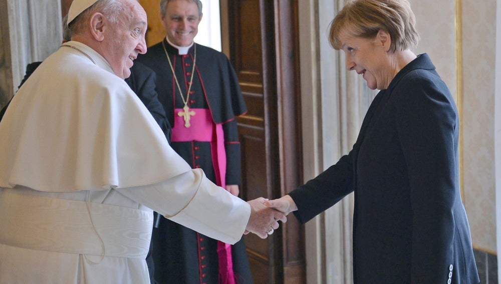 Merkel y el Papa Francisco en el Vaticano