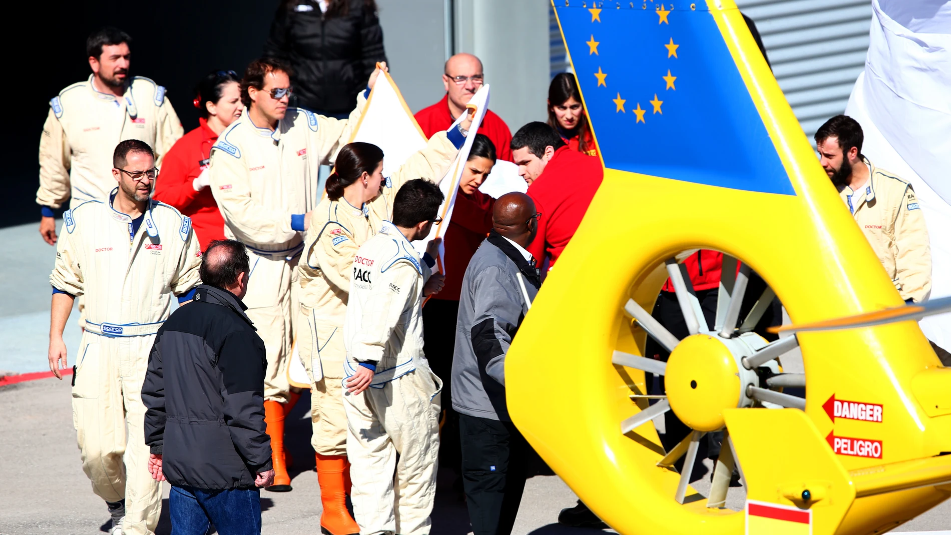 Alonso, trasladado en helicóptero desde Montmeló