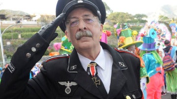 Juan José Gastañazatorre, disfrazado de militar nazi en Santa Cruz de Tenerife