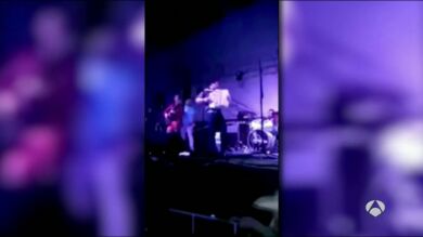 Disparan a un cantante en México en pleno concierto por piropear a una mujer