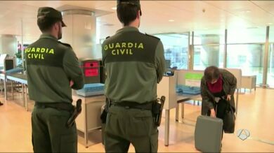 Los objetos electrónicos, también a examen en los aeropuertos