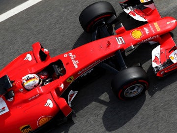 Vettel prueba el SF15T.