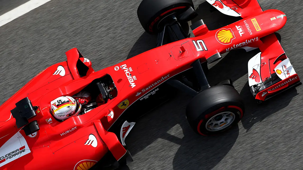 Vettel prueba el SF15T.