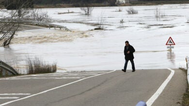 La crecida Ebro se deja sentir a tan solo 10 kilómetros de Zaragoza
