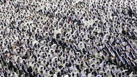 3.800 parejas contraen matrimonio en una boda multitudinaria en Corea del Sur 3.800 parejas contraen matrimonio en una boda multitudinaria en Corea del Sur