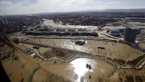 Continúa el achique de agua del foro romano de Zaragoza Continúa el achique de agua del foro romano de Zaragoza