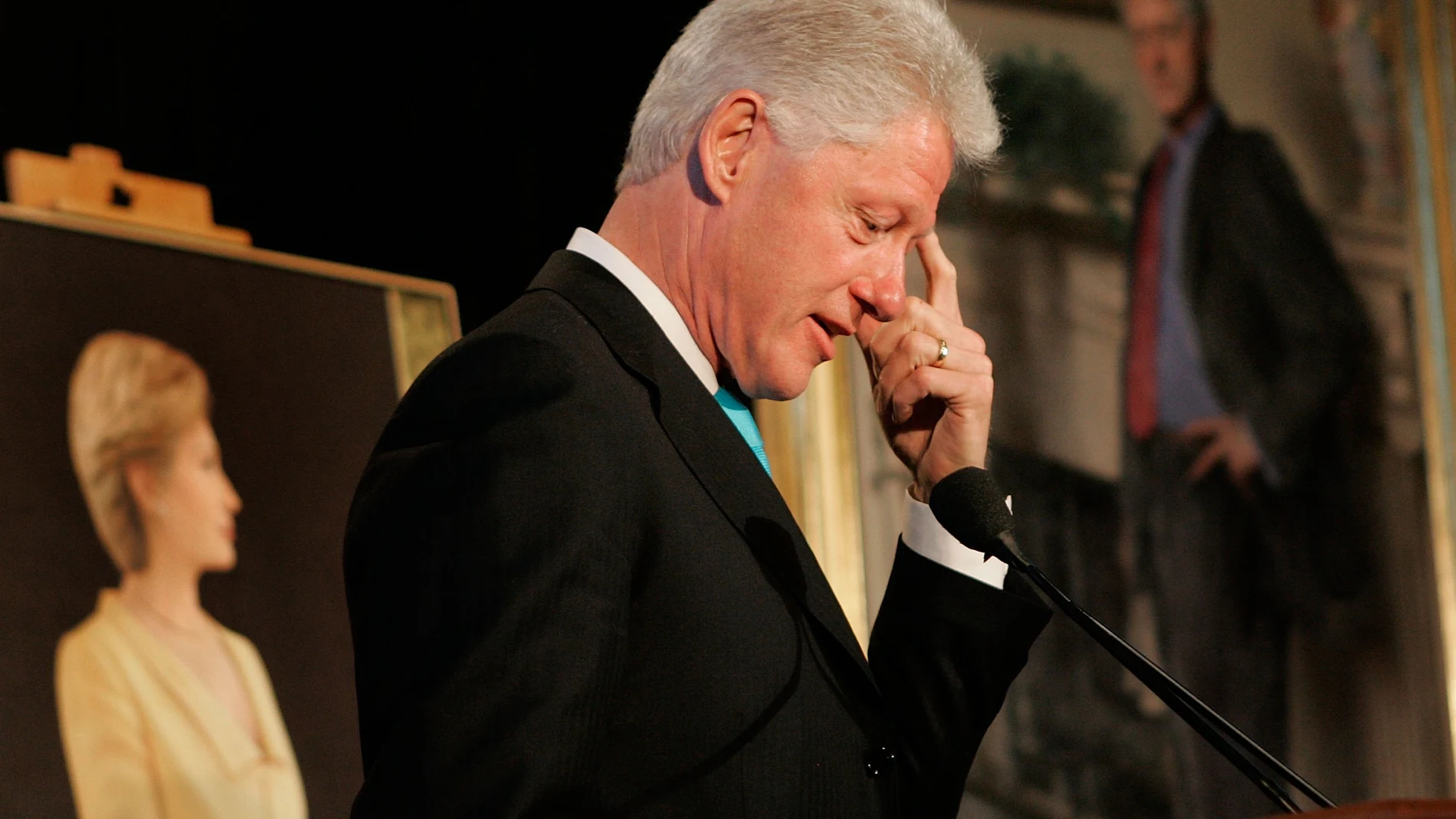 Bill Clinton, delante del retrato Bill Clinton, delante del retrato