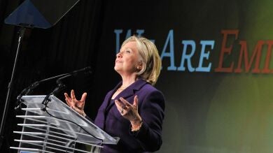 El negocio de los discursos hace ganar más de 25 millones de dólares a los Clinton en 2014