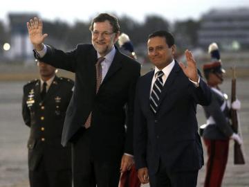 Mariano Rajoy junto al ministro de Relaciones Exteriores de Guatemal