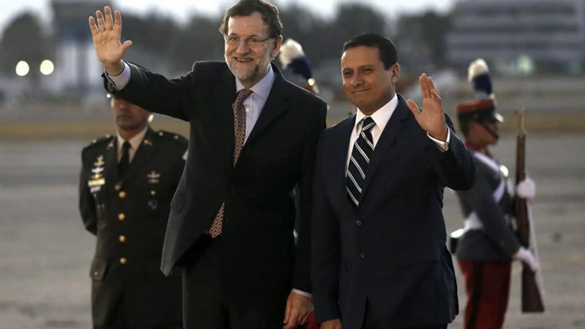 Mariano Rajoy junto al ministro de Relaciones Exteriores de Guatemal Mariano Rajoy junto al ministro de Relaciones Exteriores de Guatemal