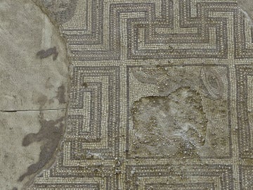 Mosaico romano destrozado en Écija