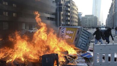 Alrededor de 350 manifestantes detenidos en los enfrentamientos ante la nueva sede del BCE