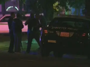 Tres muertos y cuatro heridos en un tiroteo en una tienda de California Tres muertos y cuatro heridos en un tiroteo en una tienda de California