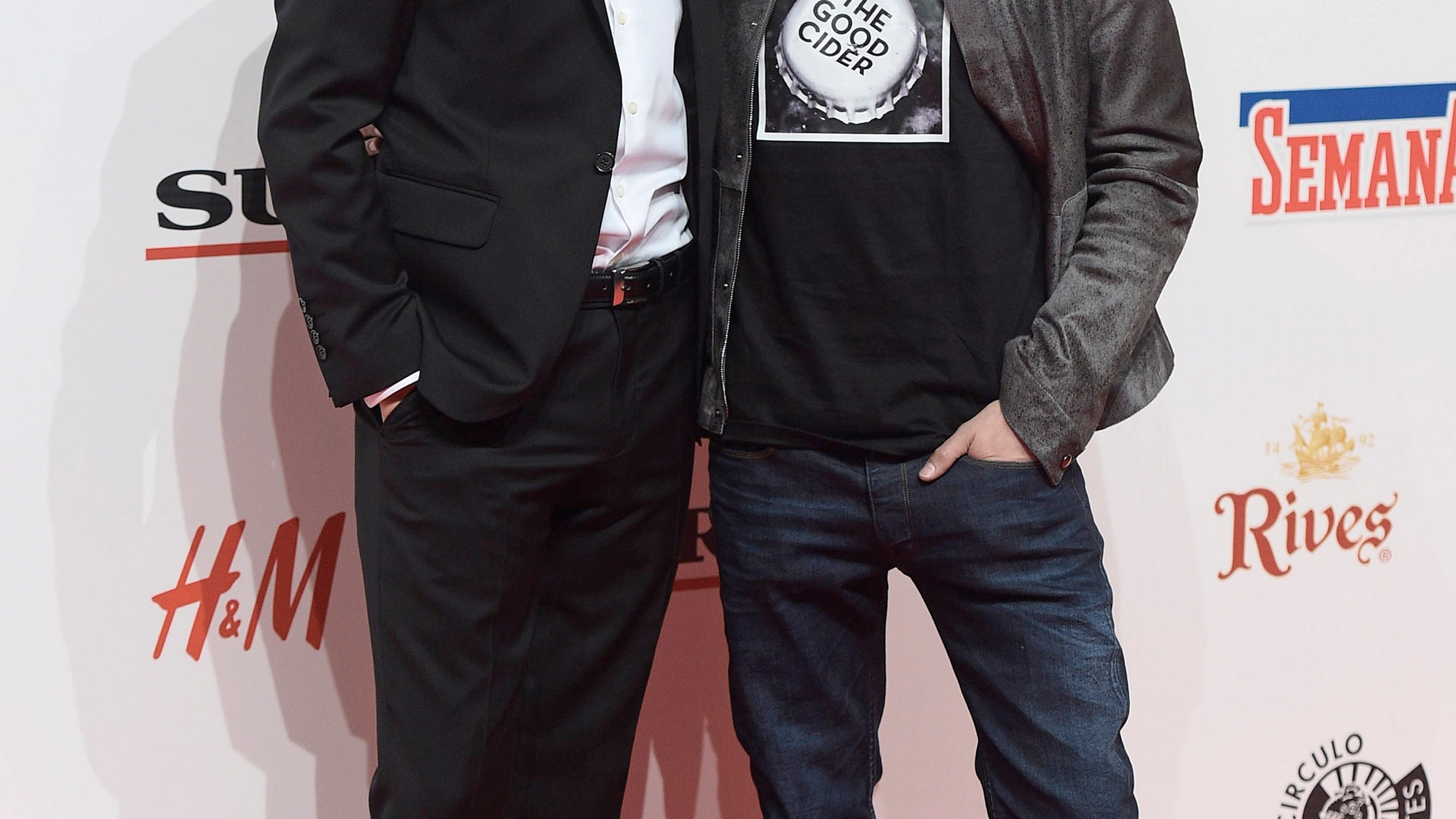 Aitor Luna y Yon González, dos hermanos posando en el photocall