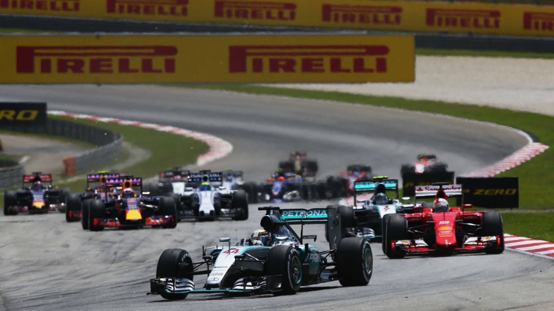 Salida del GP de Malasia