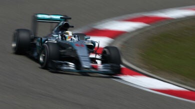 McLaren despierta y Hamilton lidera de nuevo los Libres 2 del GP de China