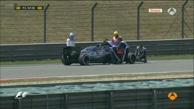 El McLaren de Alonso se queda K.O. en los Libres 3 de China por un problema de motor