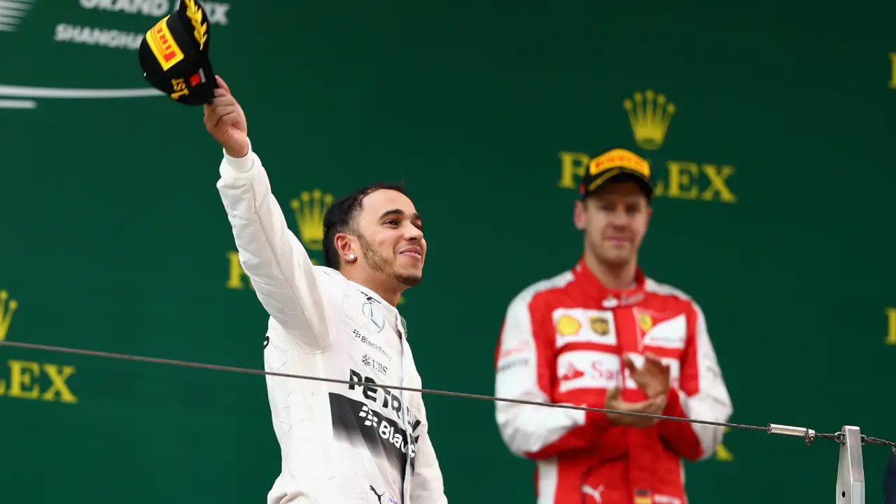 Hamilton vence en el GP de China por delante de Rosberg con Alonso duodécimo