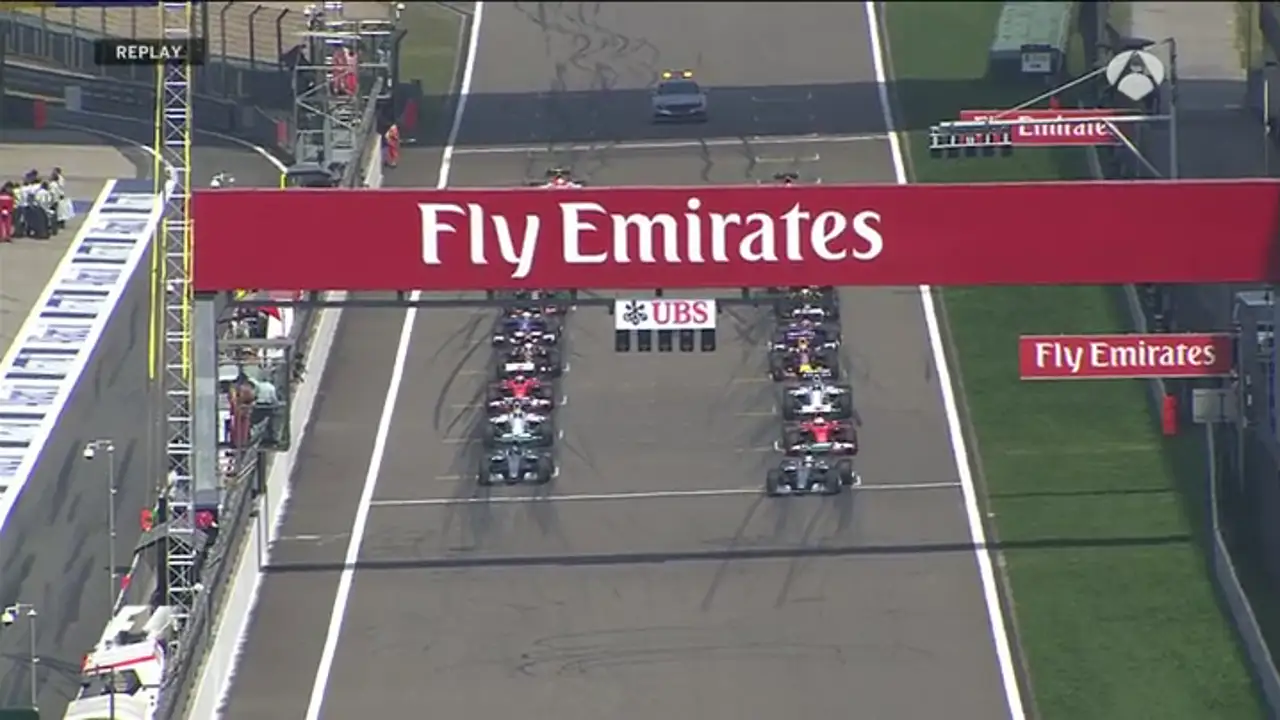 Así fue la salida del GP de China 2015