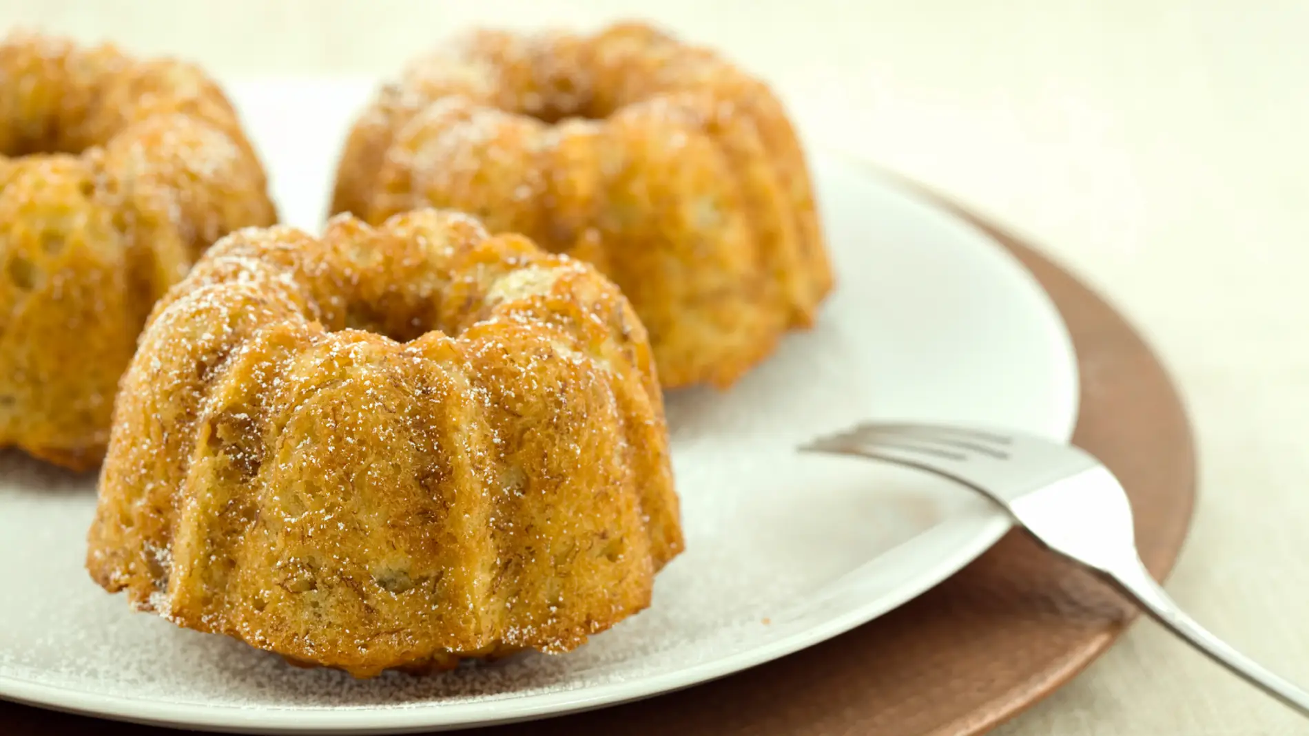 Esponjosos bundt cakes en miniaturas