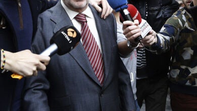 El juez Andreu rechaza el recurso de Anticorrupción para quedarse con el caso Rato