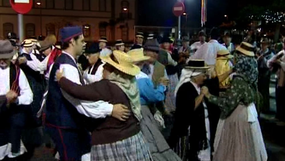 Santa Cruz de Tenerife se prepara para sus fiestas de Mayo