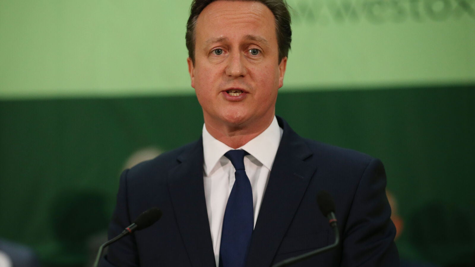 Cameron se compromete con EEUU a ayudar a 