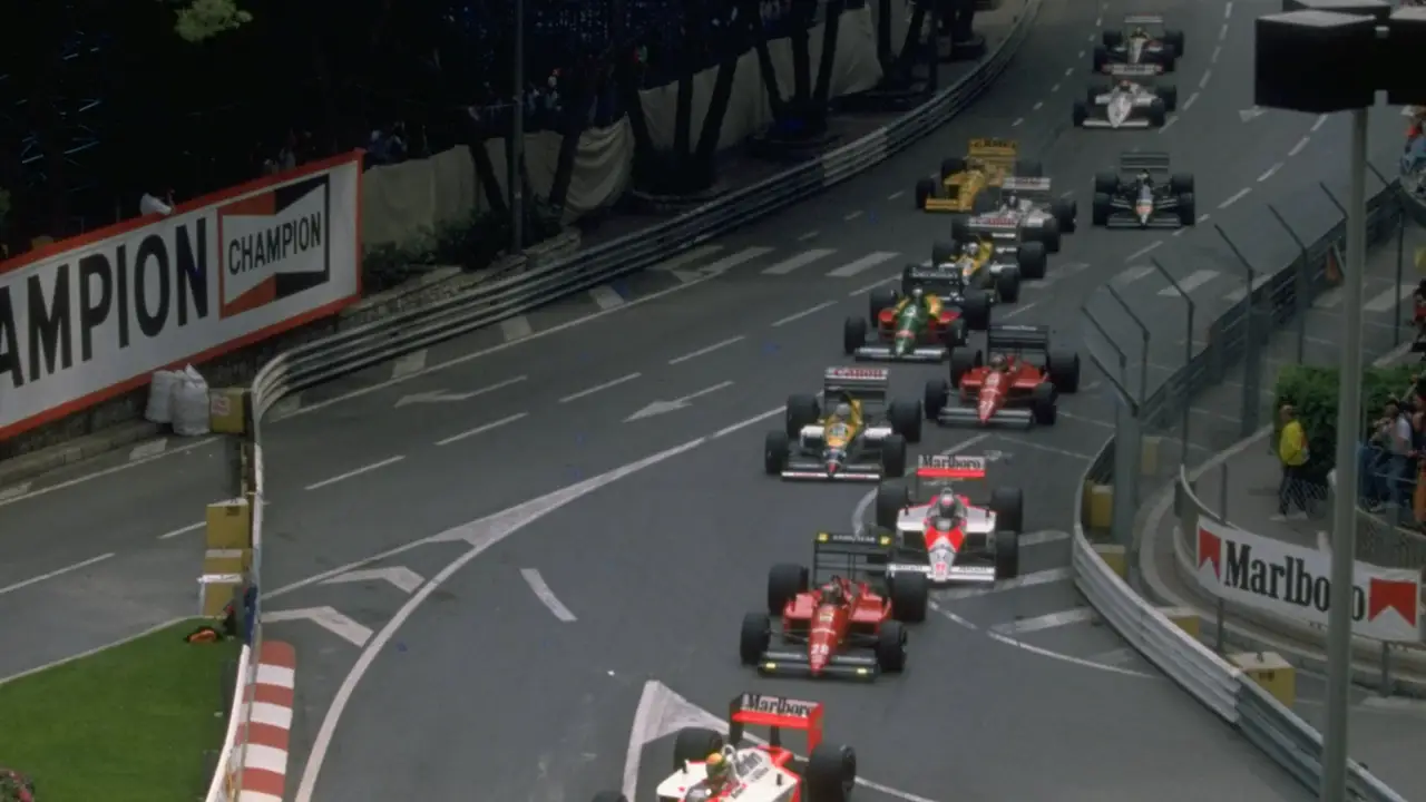 Ayrton Senna lidera en Mónaco 1988