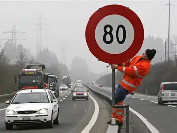 Francia limita a 80 km/h la velocidad máxima en sus carreteras Francia limita a 80 km/h la velocidad máxima en sus carreteras