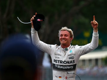Rosberg celebra la victoria