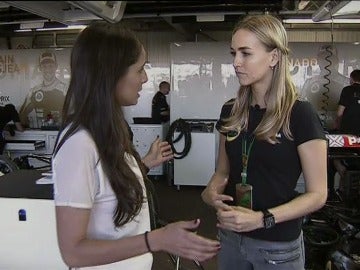  Carmen Jordá nos muestra el garaje de Lotus en el GP de Mónaco