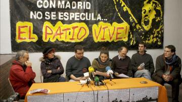 Representantes del colectivo Patio Maravillas, que fueron desalojados de un edificio en el centro de Madrid. 