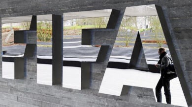 La Cámara de Investigación de la FIFA recomienda sanciones de por vida a Bedoya y Jadue