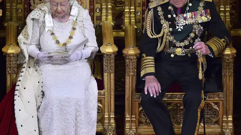 Isabel II durante el acto de convocatoria Isabel II durante el acto de convocatoria