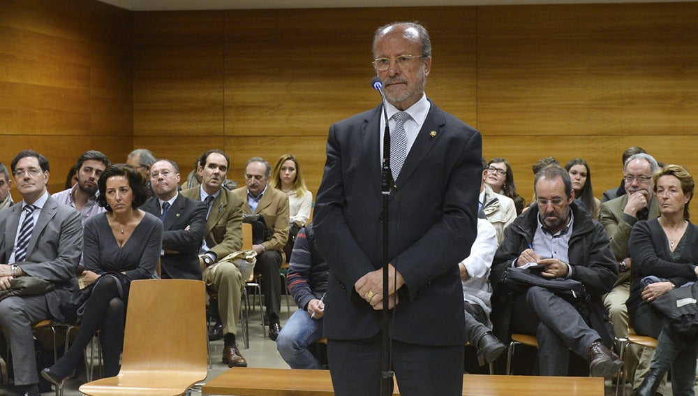 Javier León de la Riva