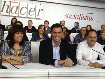 El Comité Federal del PSOE acuerda hoy su política de pactos con otras fuerzas El Comité Federal del PSOE acuerda hoy su política de pactos con otras fuerzas