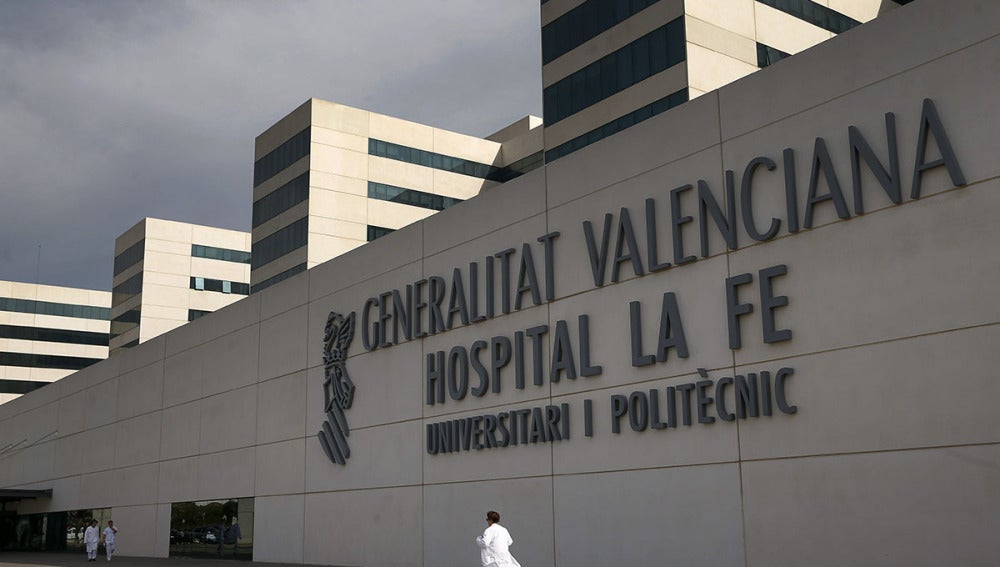 Fachada del hospital La Fe de Valencia