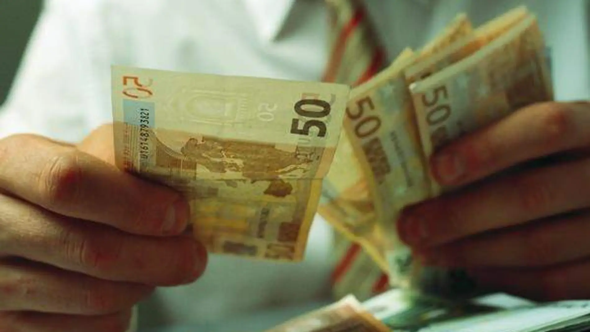 Aumenta la deuda de las familias Aumenta la deuda de las familias