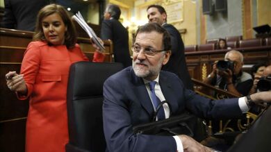 Rajoy dice que devolverá la paga extra a funcionarios 