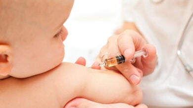 Australia propone prohibir a los niños que no estén vacunados ir a la guardería