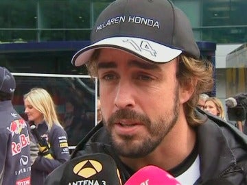 Fernando Alonso atiende a Antena 3