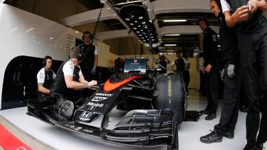 El calvario de Alonso antes de estrenar el 'morro corto' en el Red Bull Ring